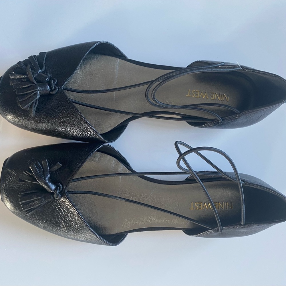 Nine West Black Flats - 6M